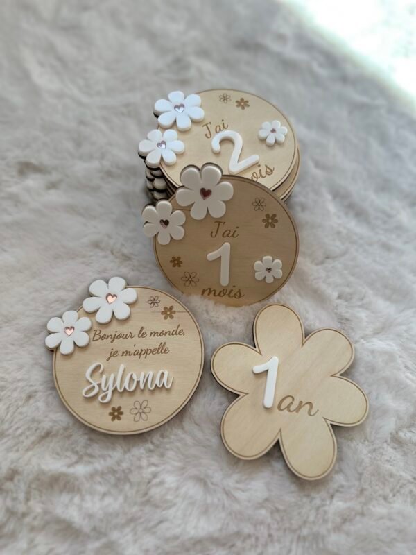Cartes étapes bébé bois et acrylique – Fleurs – Image 2